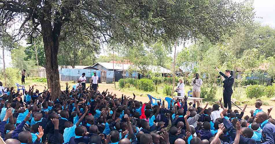 Nous constatons une grande ouverture et une soif de l'Évangile partout où nous allons.