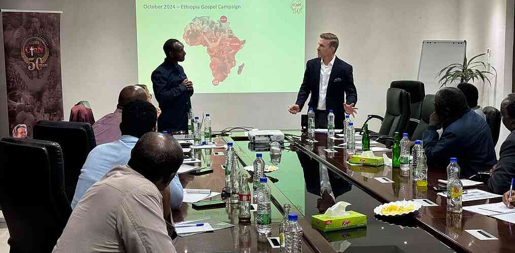 Aktivierung von Komitees zur Organisation der Evangelisationen