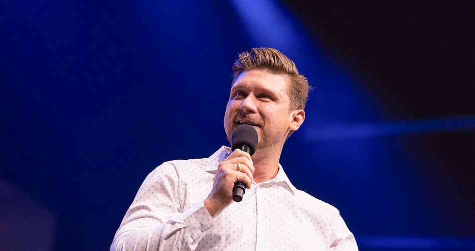 Evangelist Daniel Kolenda at the Fire25 in Friedrichshafen, Germany