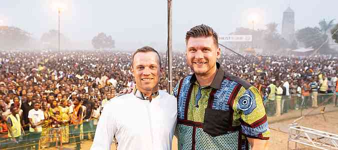 Evangelisten Joe Turnbull und Daniel Kolenda
