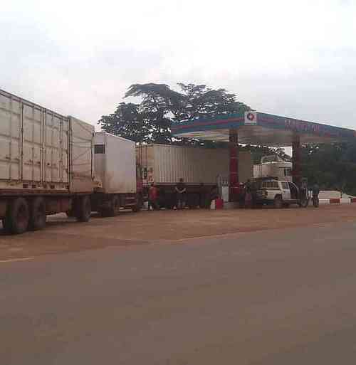 We can only fill one truck at a time. Filling all the truck tanks with diesel takes an hour