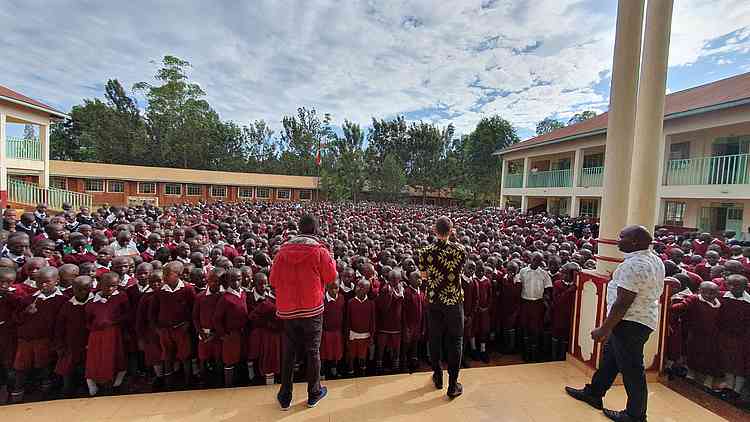 “God called me to give up my job and move to a new land. That decision led me to Fire Camp in Marseilles (France) and from there to Kenya. I am so thankful to be a small part of God’s great redemption plan!” – Jesse