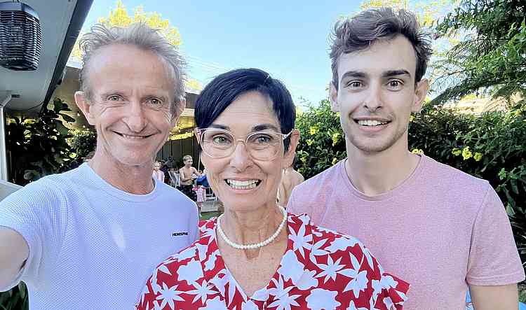 Jako with his wife Karin and their son Maureece.