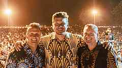 Die Evangelisten Robert Enge und Randy Roberts predigten in Chipata, am vierten Abend kam Evangelist Daniel Kolenda dazu. 