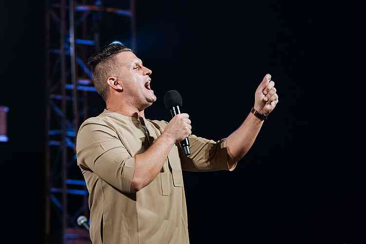 Evangelist Rob Enge
