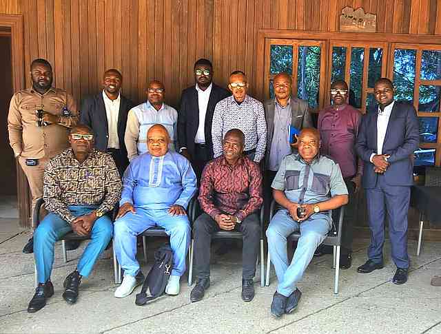 Des responsables d’églises locales mettent en place des comités pour la campagne d’évangélisation