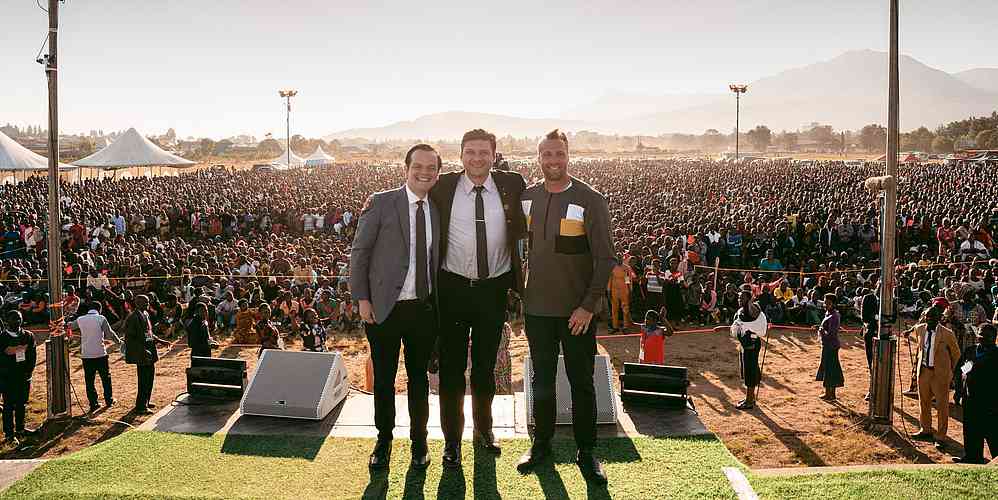 The two evangelists stationed in this city were Daniel Garcia and Gary Smith