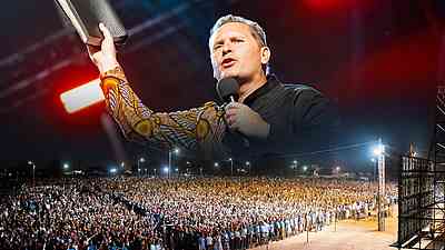 CfaN Bootcamp graduate Evangelist Randy Roberts is preaching for four nights in Nampula, Mozambique, a region previously unreached by other CfaN Gospel Campaigns.