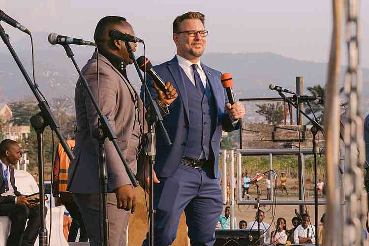 L’évangéliste Michael Seth Clifton au Burundi.
