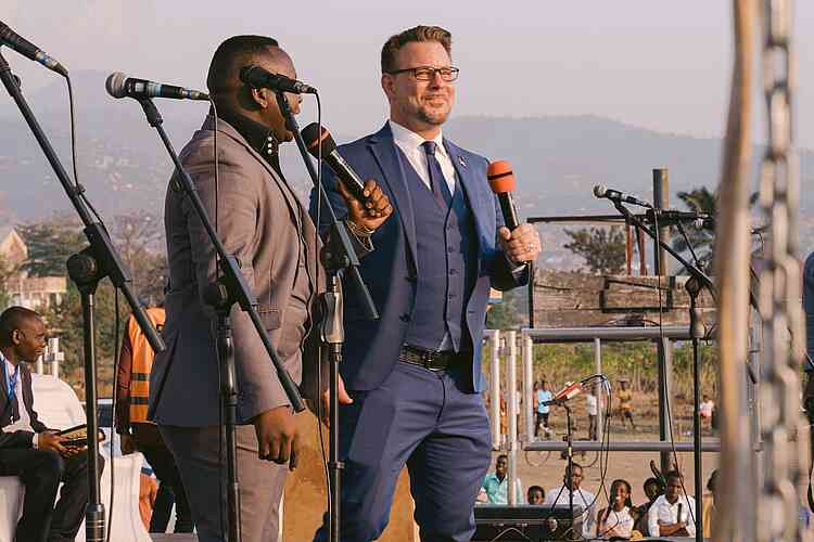 Evangelist Michael Seth Clifton in Burundi