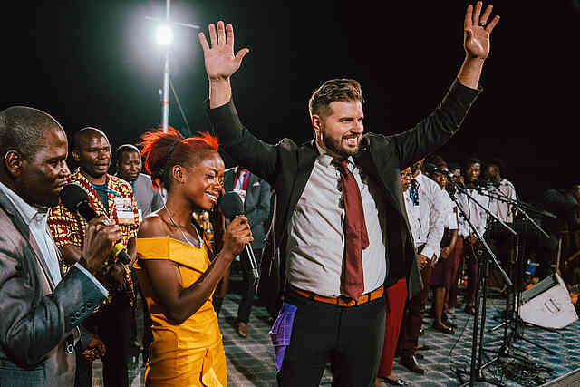 On the third night, a young woman came to the platform to testify that she had been HIV positive but had given her life to Jesus at the Gospel Campaign this week, and that day she had retested three times and was HIV negative!