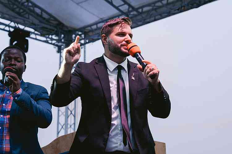 L’évangéliste Jacob Ebersole au Burundi.